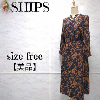 SHIPS - 【美品】シップス　フラワープリントロングスリーブVネックワンピース　ダークブルー