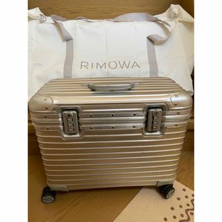 リモワ(RIMOWA)のRIMOWA リモワ　パイロット34L 4輪　シルバー　廃盤モデル　機内持込可能(旅行用品)