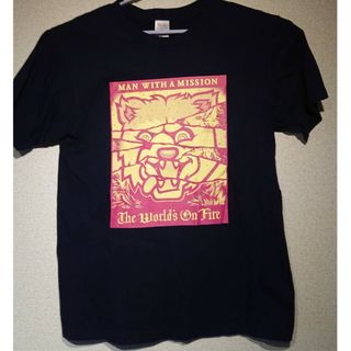 マンウィズアミッション(MAN WITH A MISSION)のMAN WITH A MISSION　The　World　On　Fire(Tシャツ/カットソー(半袖/袖なし))