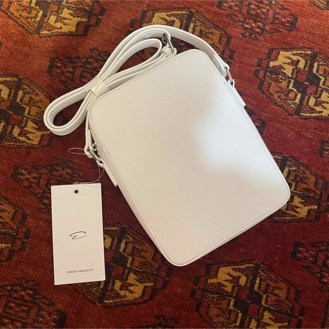 ZOZO購入　ENDER PRODUCTS  ショルダーバッグ サコッシュ　白 メンズのバッグ(ショルダーバッグ)の商品写真