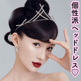 ヘッドドレス髪飾り 結婚式 ウェディングティアラ 個性派 ヘアアクセサリー (その他)