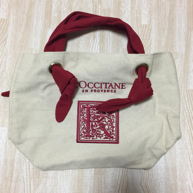 L'OCCITANE(ロクシタン)の新品未使用品 ロクシタン ミニバッグ レディースのバッグ(その他)の商品写真