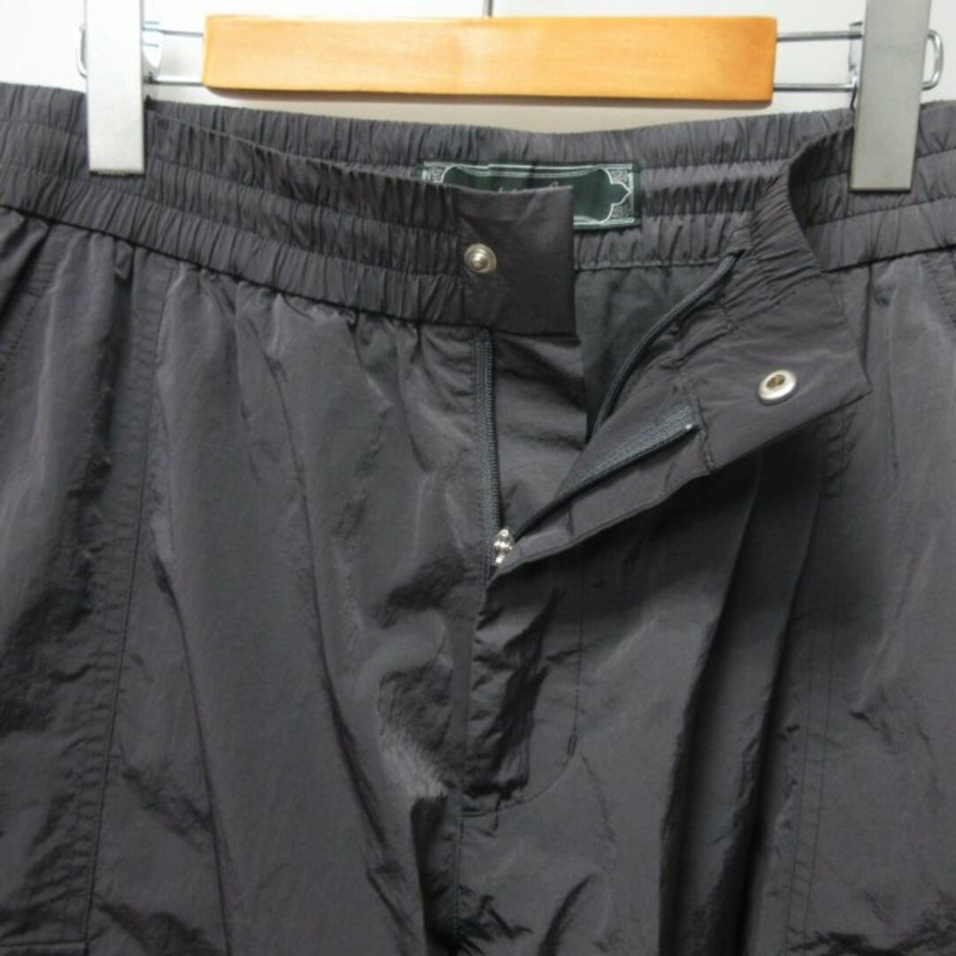 キスニューヨークシティ リンクルナイロンブリストルカーゴパンツ グレー系 紺 M メンズのパンツ(スラックス)の商品写真