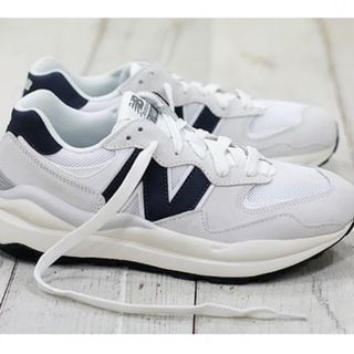 ニューバランス(New Balance)のNew Balance M5740ESC(WHITE/NAVY)  (スニーカー)