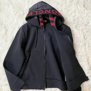 MONCLER - 希少XXL・美品✨モンクレール　パーカー　ダウンフード　マグリアロゴワッペン　黒