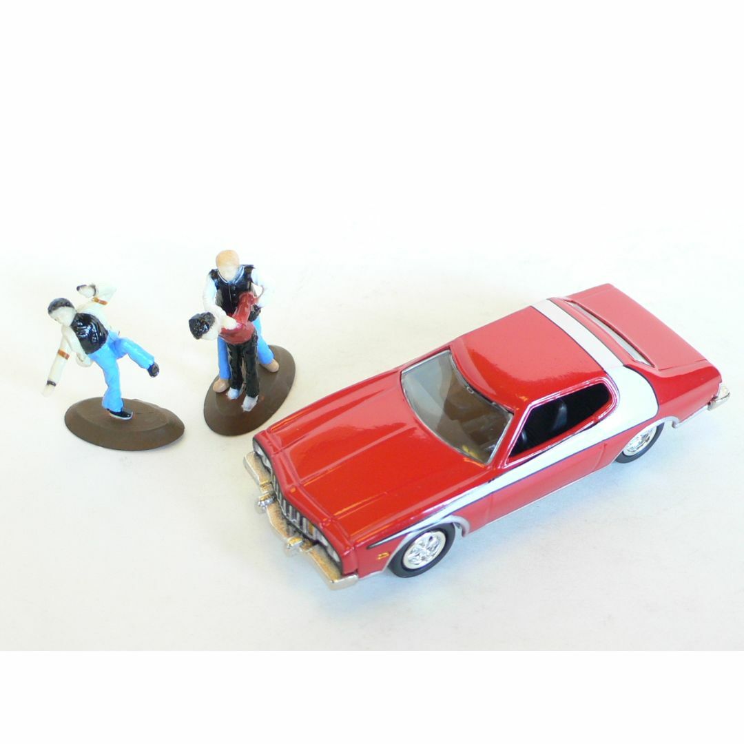 1/64　フォード　グラントリノ　スタスキー&ハッチ　フィギュア付き エンタメ/ホビーのおもちゃ/ぬいぐるみ(ミニカー)の商品写真