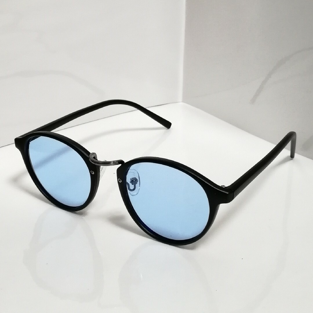 新品 サングラス マットブラックブルー【現品限り】本日限定値下5555→3000 メンズのファッション小物(サングラス/メガネ)の商品写真