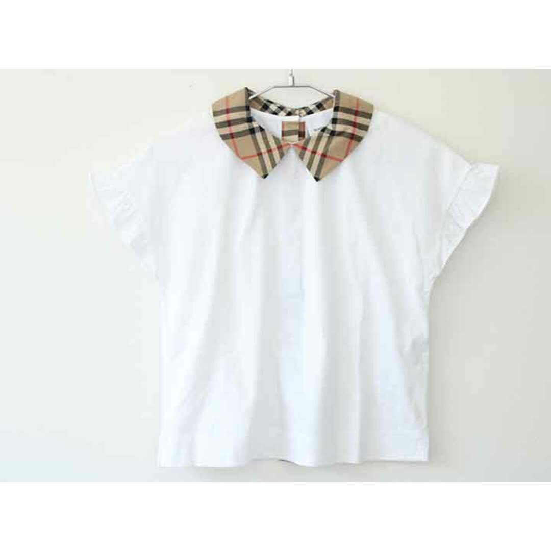 BURBERRY(バーバリー)の【夏物 新入荷!】†バーバリー/BURBERRY†140cm(10Y)衿付きカットソー/半袖Tシャツ/半袖カットソー 白【中古】子供服 キッズ kids ジュニア 女の子 夏 tops 405042 キッズ/ベビー/マタニティのキッズ服女の子用(90cm~)(Tシャツ/カットソー)の商品写真