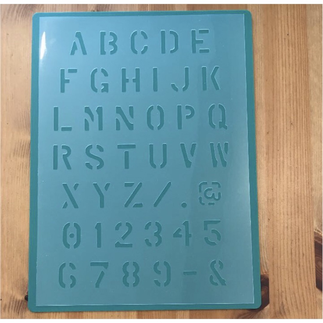 No.125 送料込 ステンシルシートMARSHフォント アルファベット 数字 ハンドメイドの素材/材料(型紙/パターン)の商品写真