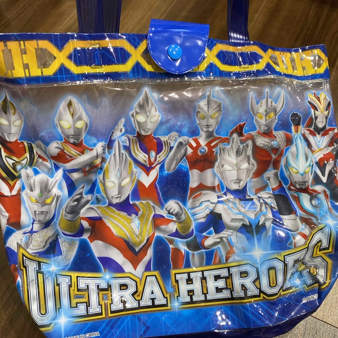 ウルトラマン　プールバッグ スポーツ/アウトドアのスポーツ/アウトドア その他(マリン/スイミング)の商品写真