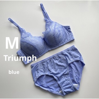 トリンプ(Triumph)の新品　トリンプ  Mサイズ　ブルー　ノンワイヤーブラ＆ショーツセット(ブラ&ショーツセット)