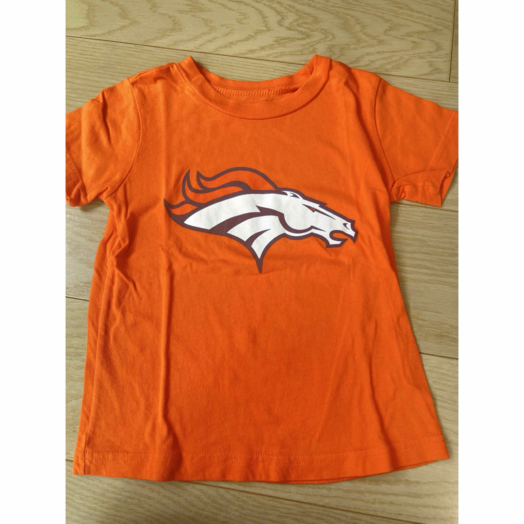 NFL デンバーブロンコス　Tシャツ　4T キッズ/ベビー/マタニティのキッズ服男の子用(90cm~)(Tシャツ/カットソー)の商品写真