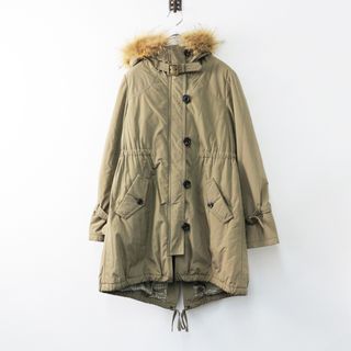 バーバリーブルーレーベル(BURBERRY BLUE LABEL)のバーバリー ブルーレーベル BURBERRY BLUE LABEL ラクーンファー ボアライナー モッズコート 38/ベージュ系 フード【2400013858236】(モッズコート)