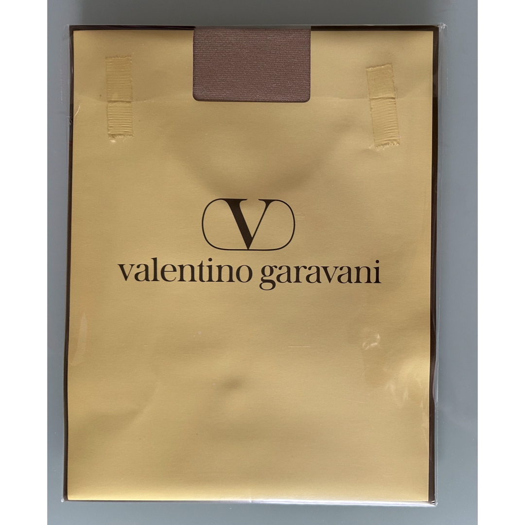 valentino garavani(ヴァレンティノガラヴァーニ)のストッキング　3足セット レディースのレッグウェア(タイツ/ストッキング)の商品写真
