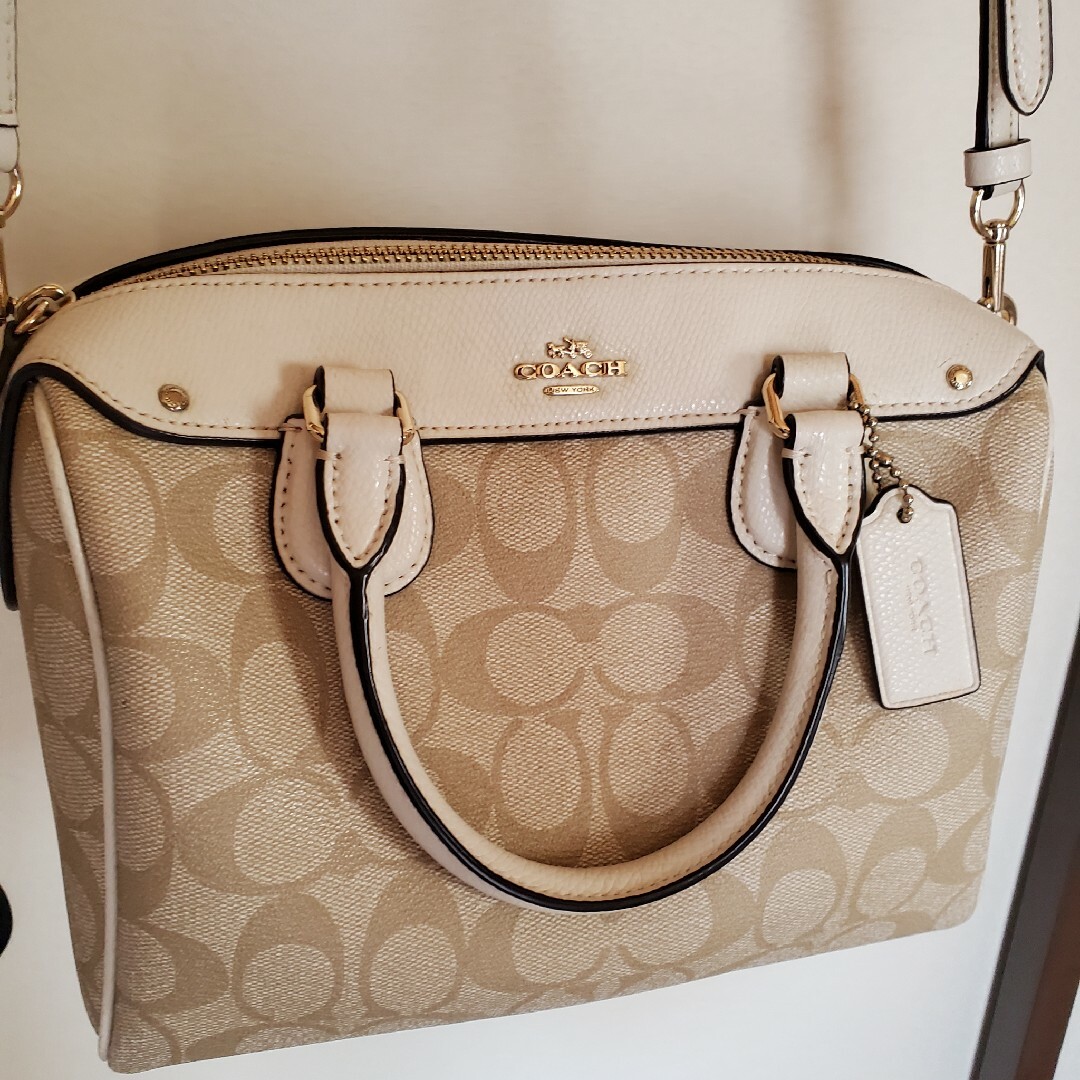 COACH(コーチ)のCOACHショルダーバック レディースのバッグ(ショルダーバッグ)の商品写真