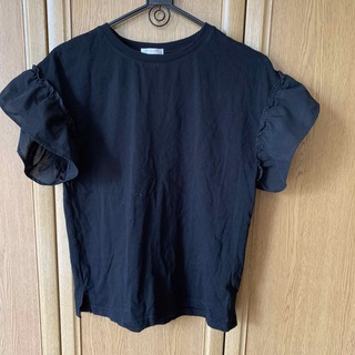 シネマクラブ(CINEMA CLUB)の☆黒　フリル袖　綿100Tシャツ(Tシャツ/カットソー(半袖/袖なし))