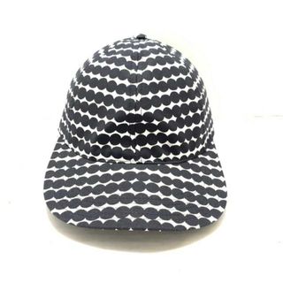 マリメッコ(marimekko)のmarimekko(マリメッコ) キャップ - 白×黒 ドット柄 コットン(キャップ)