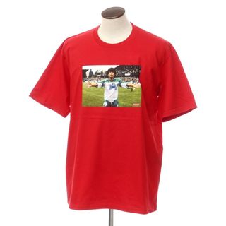 シュプリーム(Supreme)の【中古】シュプリーム Supreme 2024年春夏 Maradona Tee 半袖Ｔシャツ レッド【サイズXL】【メンズ】(Tシャツ/カットソー(半袖/袖なし))