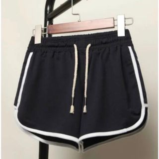 【再入荷】トレーニングパンツ　ショーパン　ハーフパンツ　ブラック　レディース　黒(ショートパンツ)