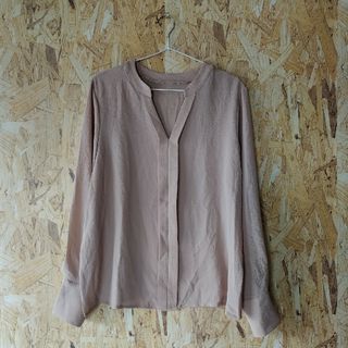 SHIENシャツ　ブラウス　カットソー　トップス　ベージュ(シャツ/ブラウス(長袖/七分))