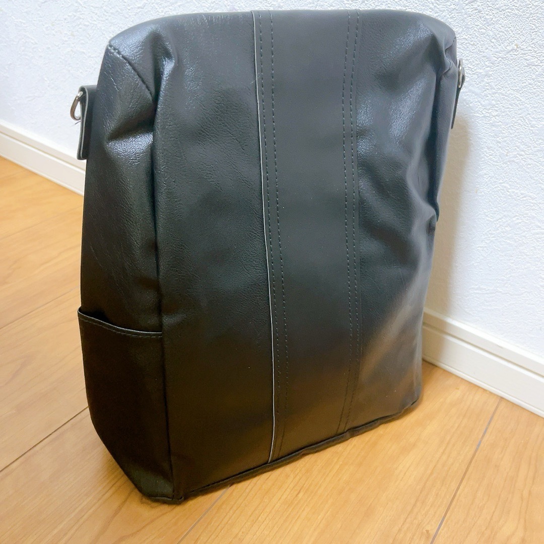 ブラック　大容量 カジュアル 3way バックパック レザー リュック 男女兼用 レディースのバッグ(リュック/バックパック)の商品写真