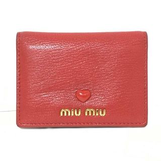 ミュウミュウ(miumiu)のmiumiu(ミュウミュウ) 名刺入れ - 5MC945 レッド ハート レザー(名刺入れ/定期入れ)