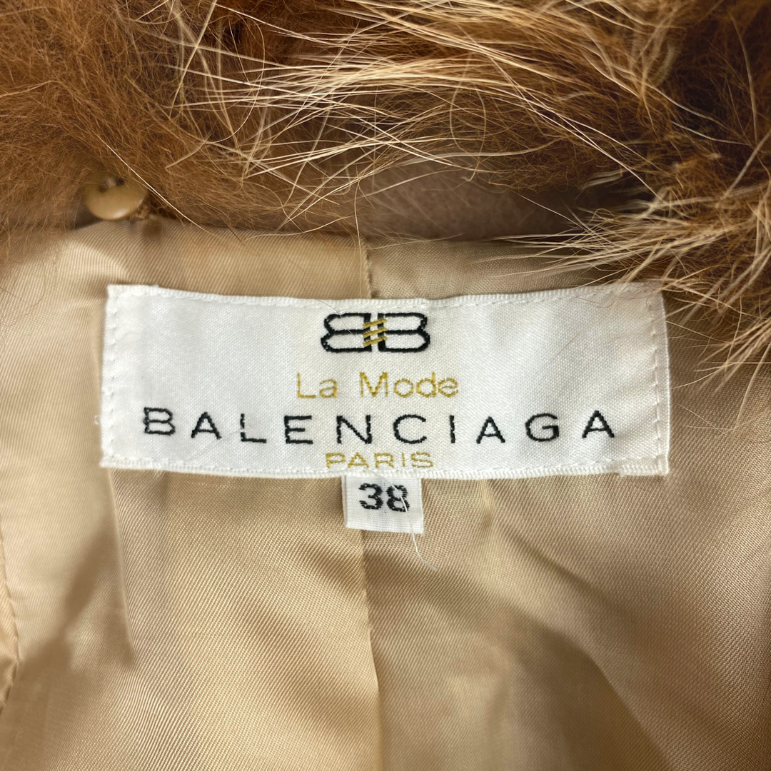 Balenciaga(バレンシアガ)のバレンシアガ ファー襟付き チェスターコート レディース 38 【中古】 レディースのジャケット/アウター(チェスターコート)の商品写真