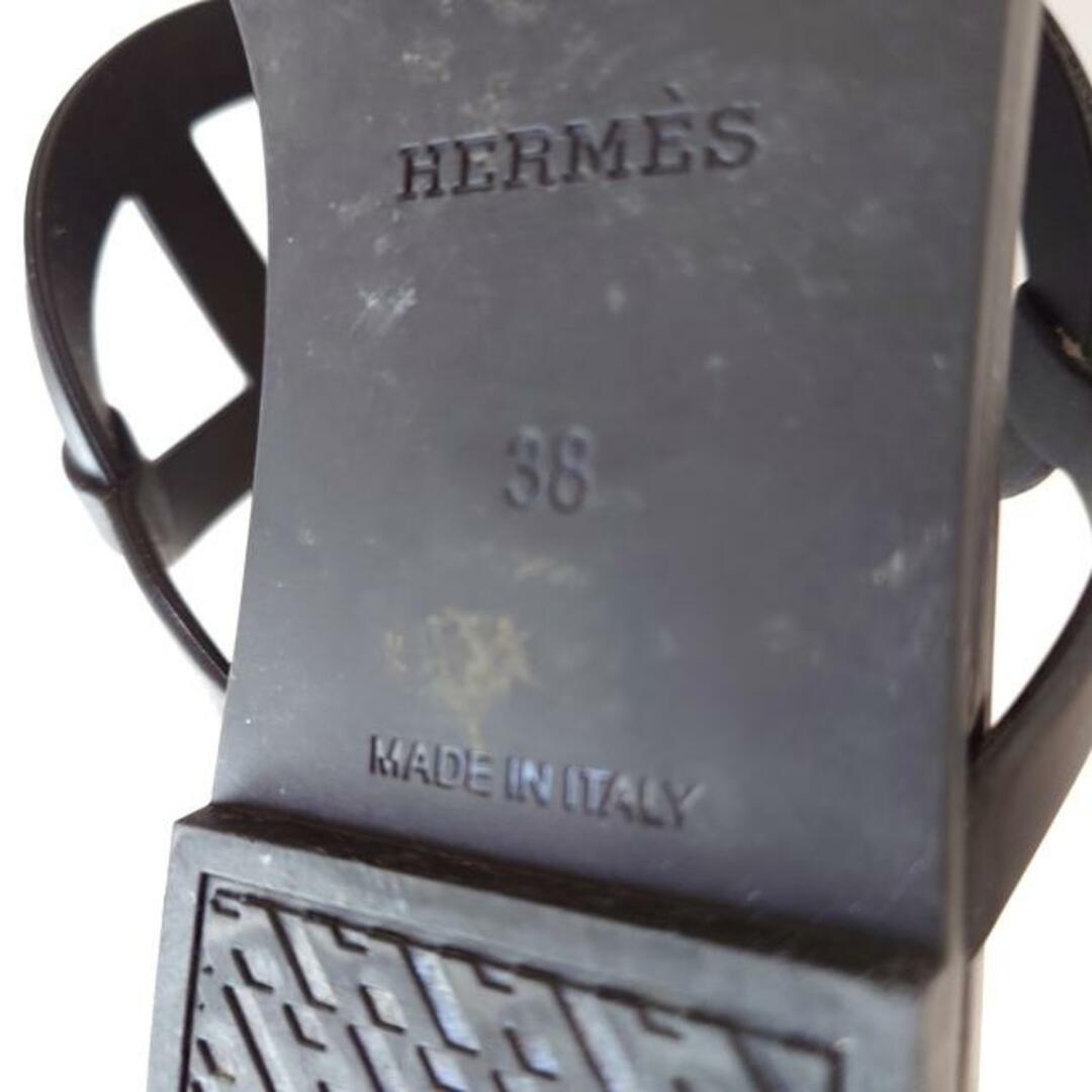 Hermes(エルメス)のHERMES(エルメス) サンダル 38 レディース - 黒 シェーヌダンクル エナメル（レザー）×レザー レディースの靴/シューズ(サンダル)の商品写真