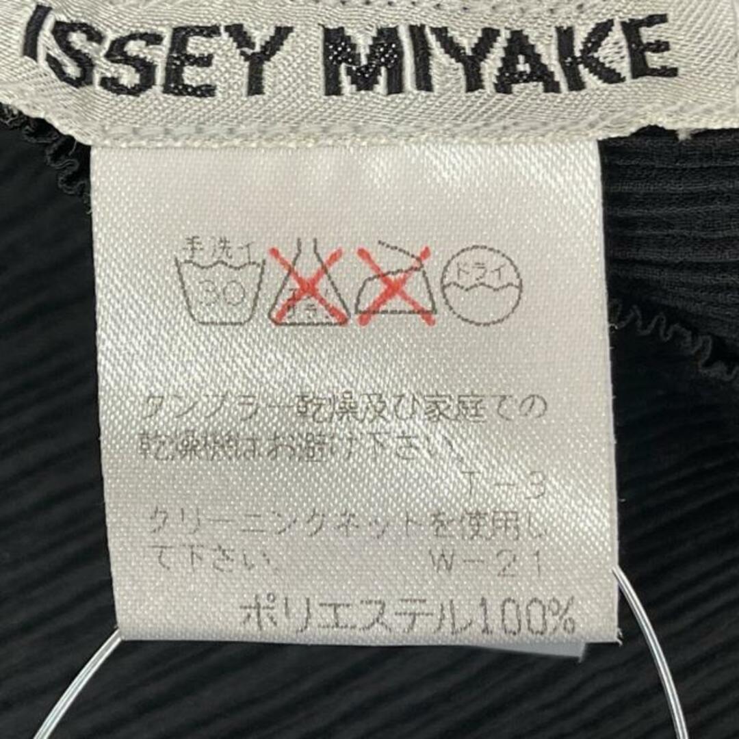 ISSEY MIYAKE(イッセイミヤケ)のISSEYMIYAKE(イッセイミヤケ) チュニック サイズM レディース美品  - 黒 ハイネック/長袖/プリーツ レディースのトップス(チュニック)の商品写真