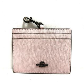 コーチ(COACH)のCOACH(コーチ) パスケース美品  イーストウェスト ID ランヤード 67666 ピンク レザー(名刺入れ/定期入れ)