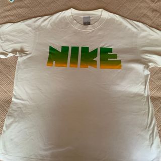 ナイキ(NIKE)のNIKE Tシャツ(Tシャツ/カットソー(半袖/袖なし))