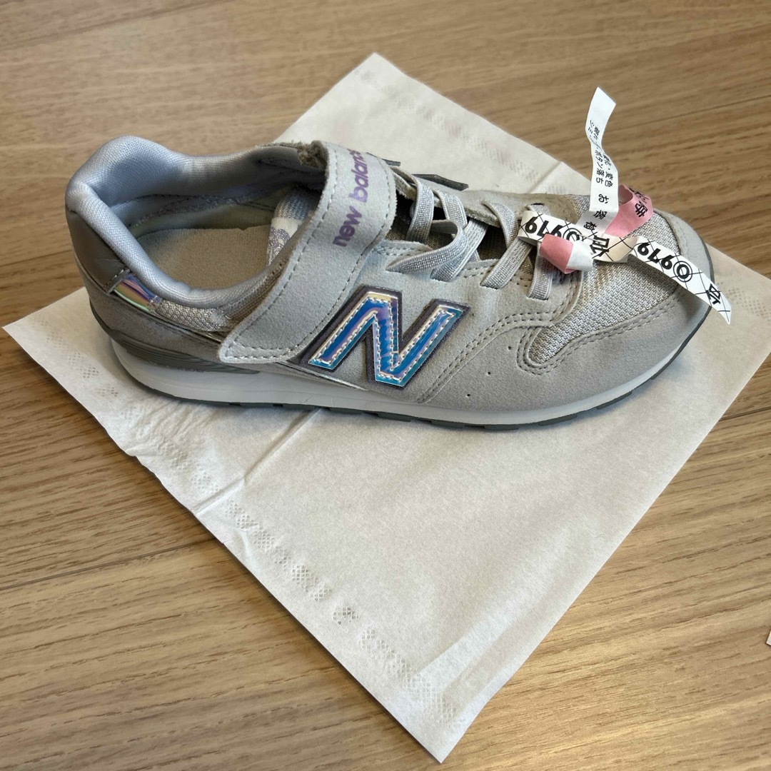 New Balance(ニューバランス)のニューバランス　キッズスニーカーナロータイプ21センチ キッズ/ベビー/マタニティのキッズ靴/シューズ(15cm~)(スニーカー)の商品写真