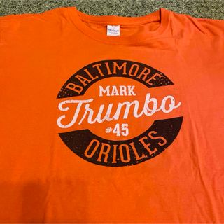 ギルタン(GILDAN)の【US古着ギルダン Tシャツ オレンジ 両面プリント 背番号 TRUMBO 野球(Tシャツ/カットソー(半袖/袖なし))