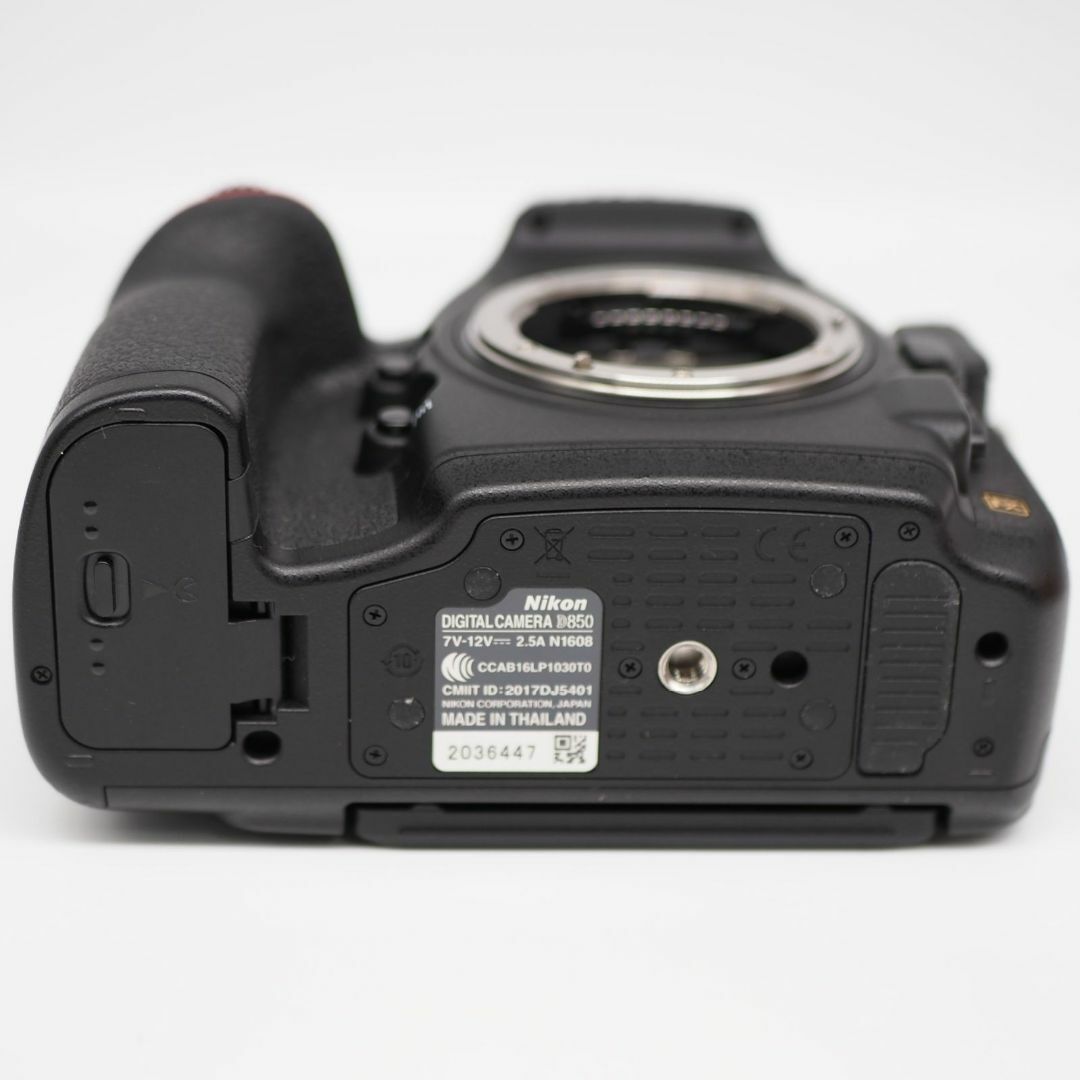 Nikon(ニコン)の■7365ショット■ Nikon Nikon D850 ボディ スマホ/家電/カメラのカメラ(デジタル一眼)の商品写真