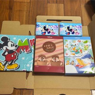 ディズニー(Disney)のディズニー　ノベルティセット  新品未使用品  タオル3枚  ティッシュ2個 (タオル)