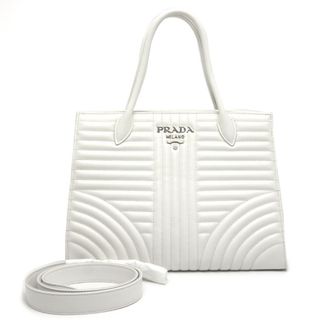 プラダ(PRADA)のプラダ PRADA ダイアグラム 2wayバッグ 1BA165 トートバッグ 白(トートバッグ)