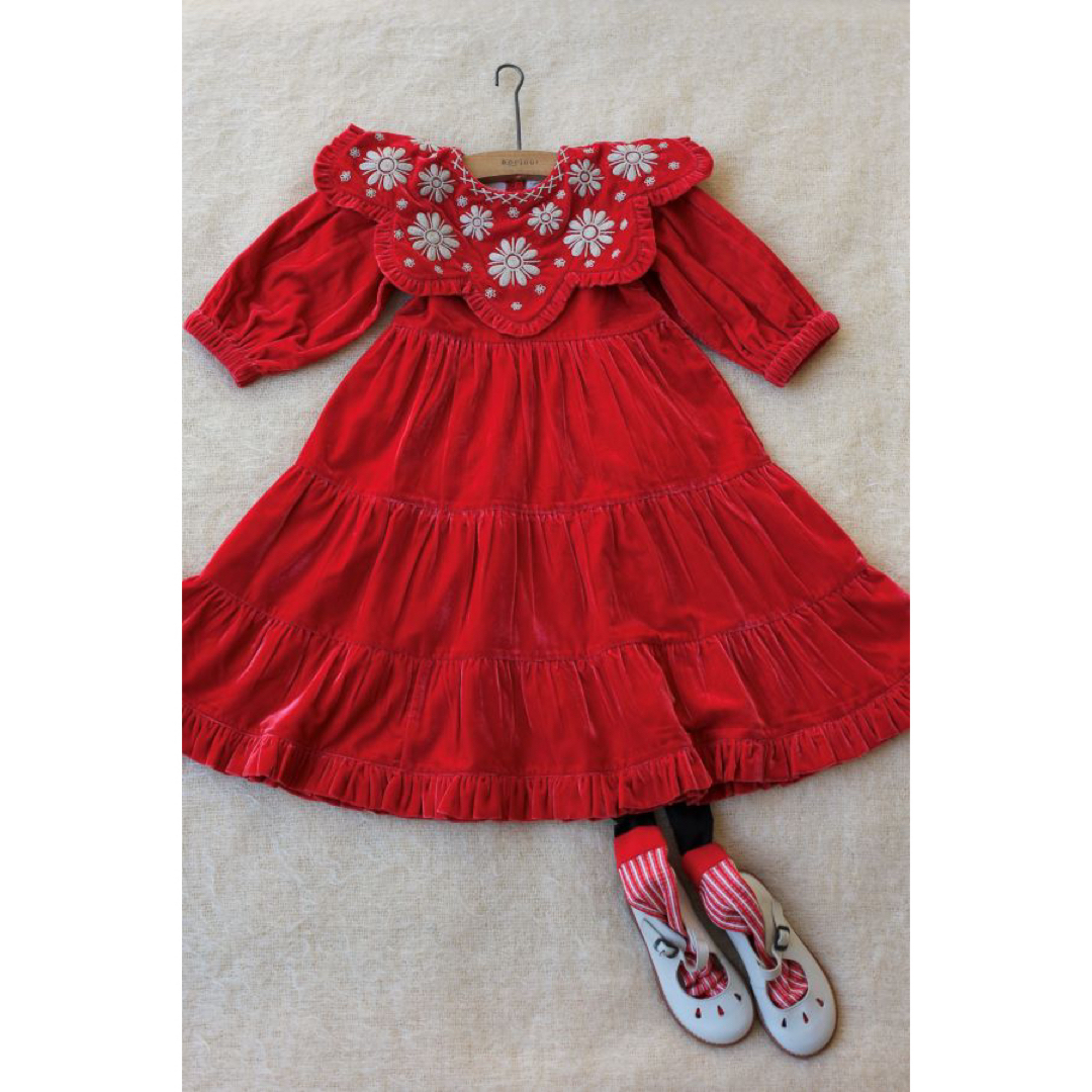 美品 bonjour diary velvet red dress 10y キッズ/ベビー/マタニティのキッズ服女の子用(90cm~)(ドレス/フォーマル)の商品写真