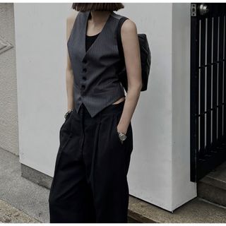 ザラ(ZARA)のok.soon tailored vest テーラードベスト　新品未使用(ベスト/ジレ)