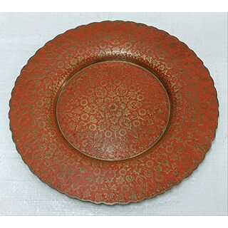 ヴィンテージ　インド　黄銅製　細密エンボス花紋プレート　飾り絵皿(金属工芸)
