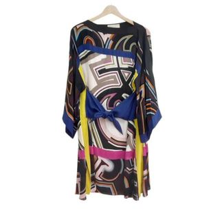 エミリオプッチ(EMILIO PUCCI)のEMILIO PUCCI(エミリオプッチ) ワンピース サイズI38 レディース美品  - ベージュ×ピンク×マルチ シースルー(その他)