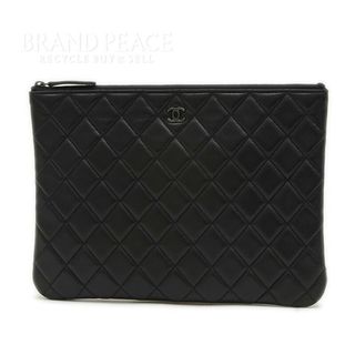 シャネル(CHANEL)のシャネル マトラッセ クラッチバッグ ポーチ ラムスキン ブラック A82545(クラッチバッグ)