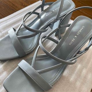 チャールズアンドキース(Charles and Keith)のチャールズアンドキース　サンダル(サンダル)