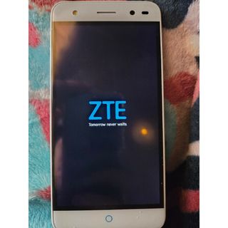 ZTE BLADE V7 LITE シルバー(スマートフォン本体)