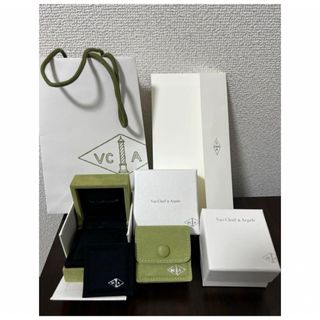 ヴァンクリーフアンドアーペル(Van Cleef & Arpels)の[新品]ヴァンクリーフ&アーペル　ネックレスケース、ポーチ他合計5点セット(ネックレス)