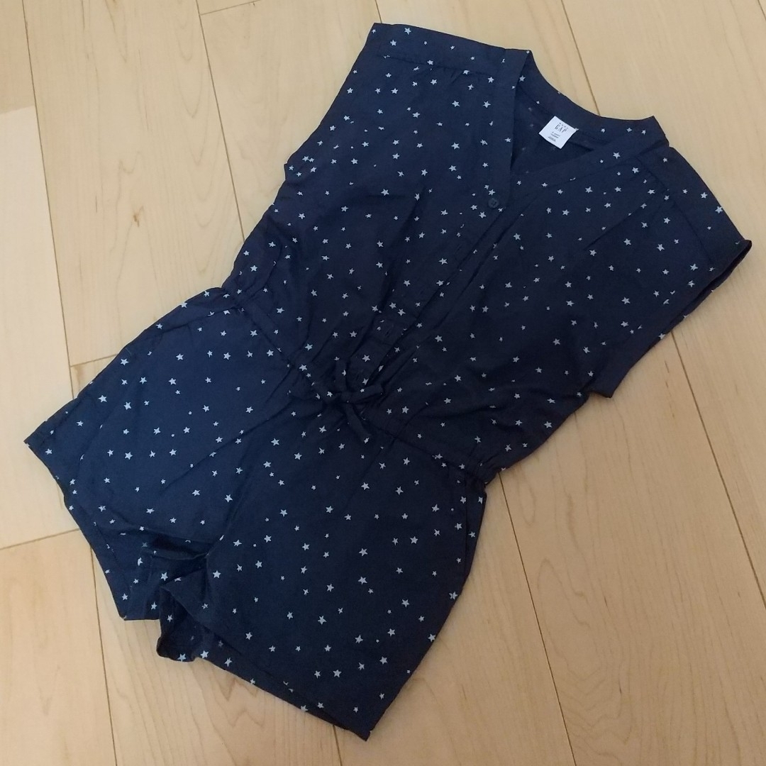 babyGAP(ベビーギャップ)のbaby GAP☆新品未使用 星柄サロペット キッズ/ベビー/マタニティのキッズ服女の子用(90cm~)(パンツ/スパッツ)の商品写真