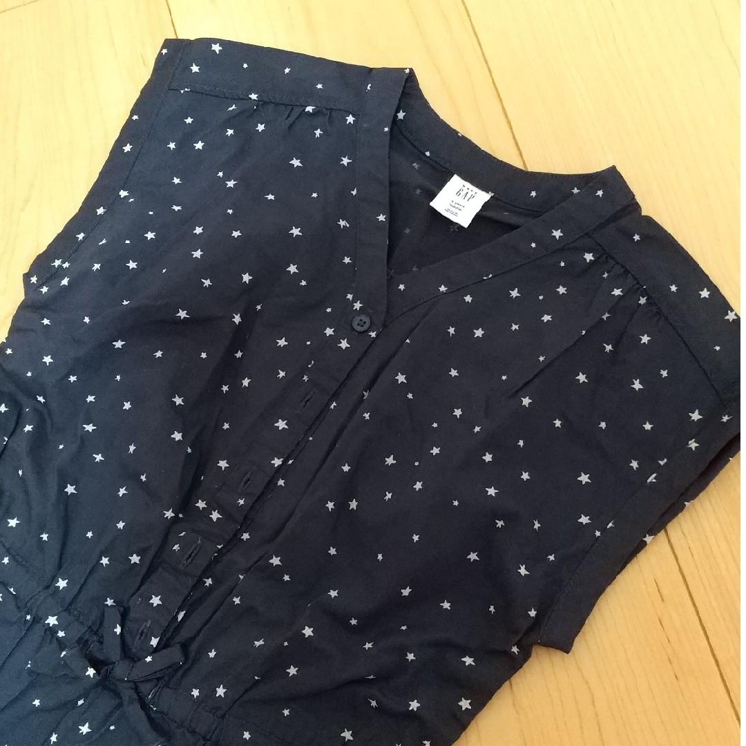 babyGAP(ベビーギャップ)のbaby GAP☆新品未使用 星柄サロペット キッズ/ベビー/マタニティのキッズ服女の子用(90cm~)(パンツ/スパッツ)の商品写真