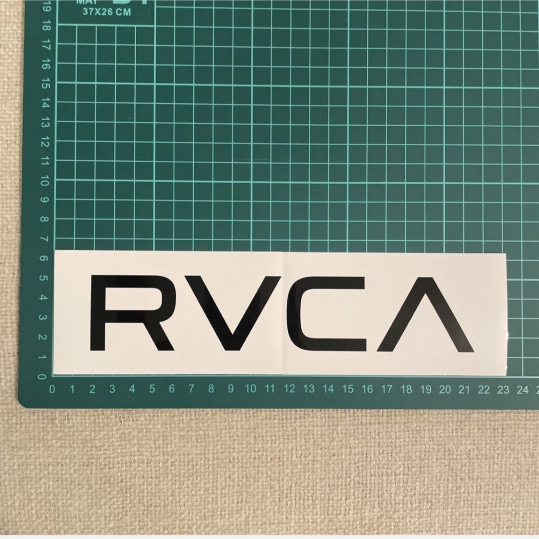 RVCA(ルーカ)のRVCA  ステッカー　5枚セット　ロゴ　未使用　ルーカ　ルカ　シール　スケボー 自動車/バイクのバイク(ステッカー)の商品写真