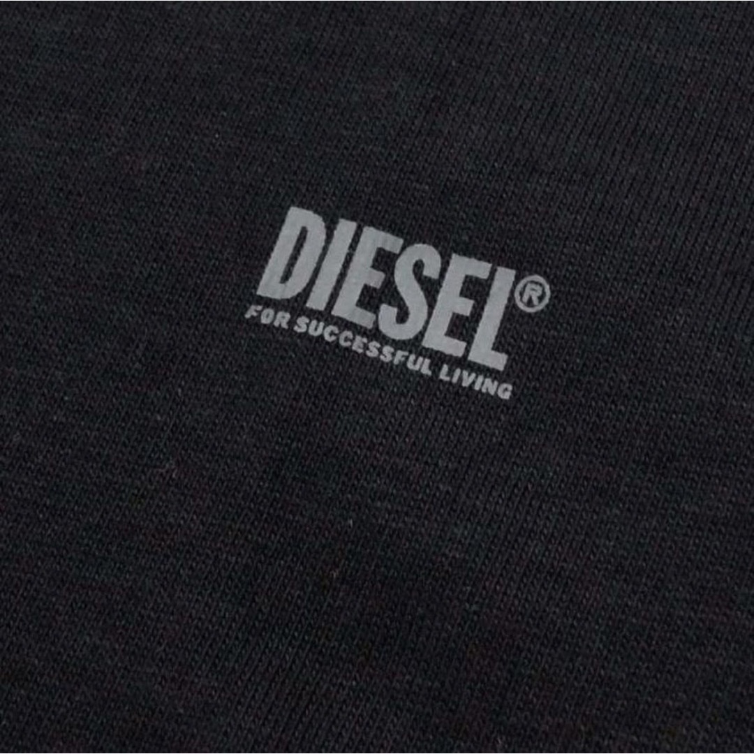 DIESEL(ディーゼル)の新品未使用！DIESEL ディーゼルコットン VネックTシャツS※アルマーニ好き メンズのトップス(シャツ)の商品写真