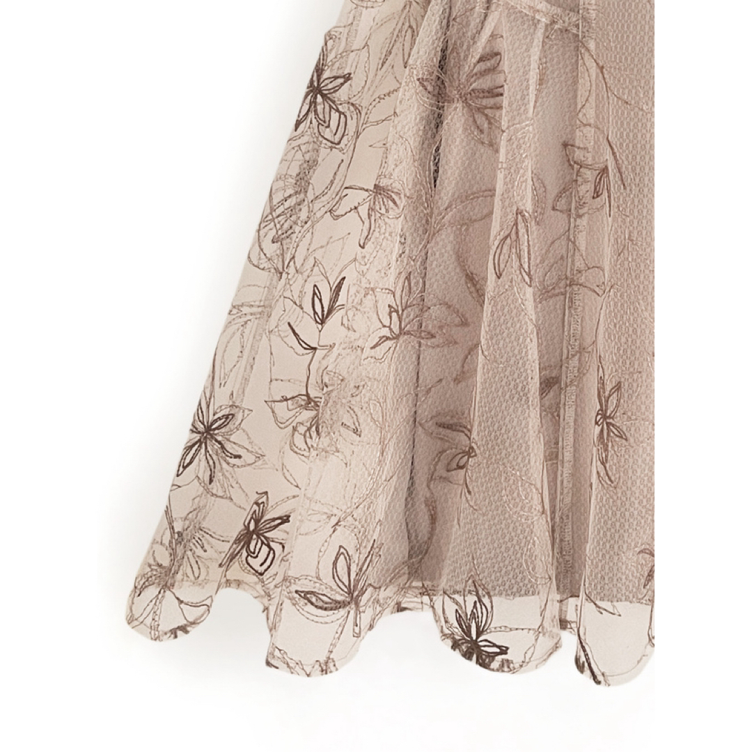 GRL(グレイル)の値下げ♡GRL チュールロングスカート ブルー フラワー 花柄 刺繍 春 夏 レディースのスカート(ロングスカート)の商品写真