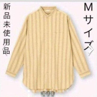 ジーユー(GU)の新品未使用品　GU　オーバサイズバンドカラーシャツ　Mサイズ　クリームカラー(シャツ)